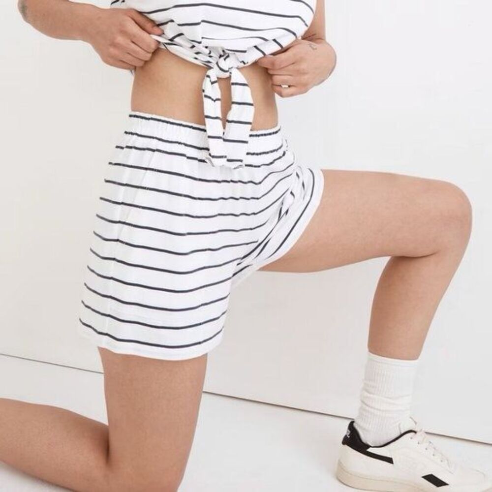 Madewell MWL Pull-On Seamed Shorts Size Small White/Navy Striped Like New